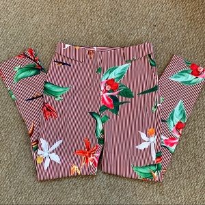 Red Striped Floral Stretch Skinny Pants Size 2